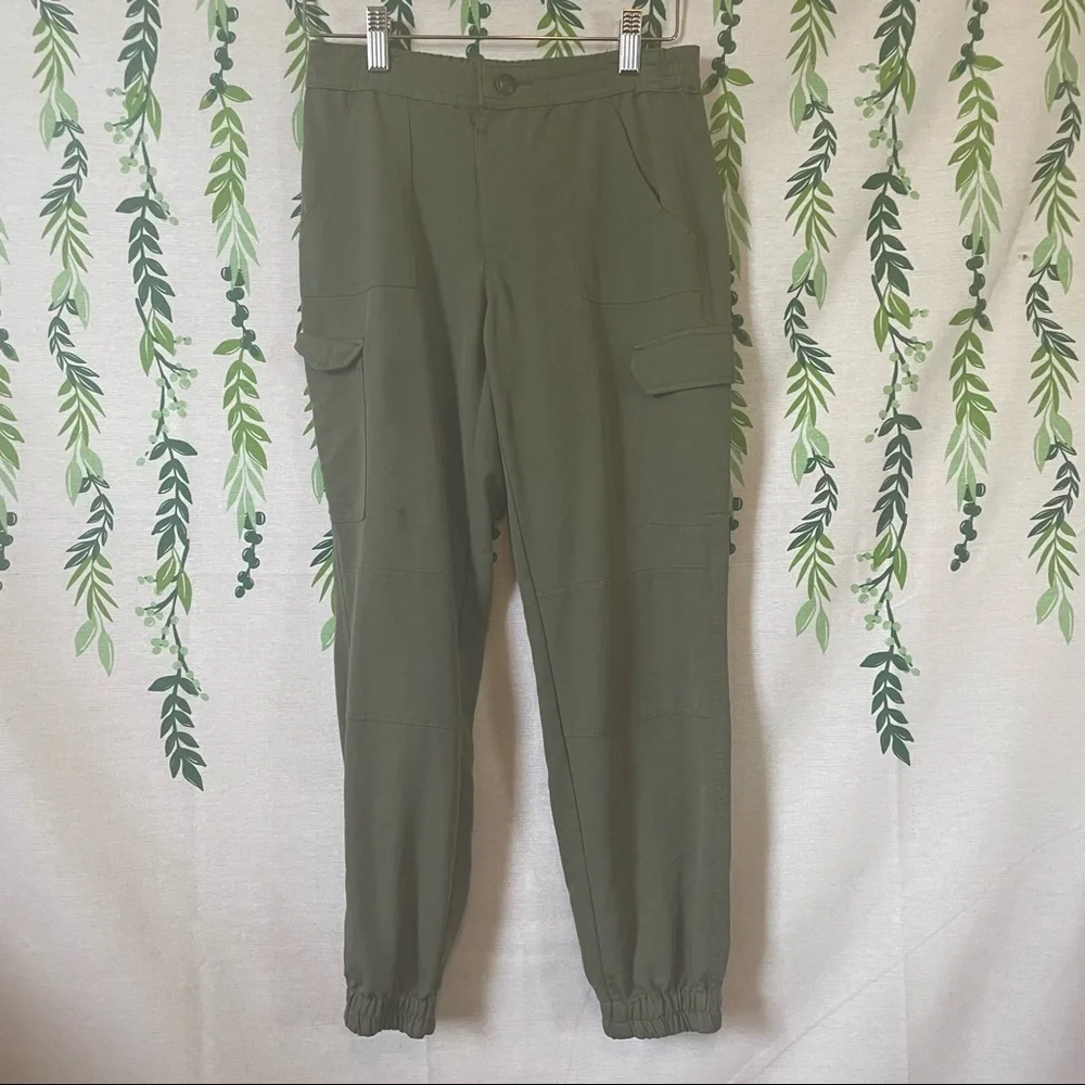 Size 12 Kids Olive Green Joggers A1